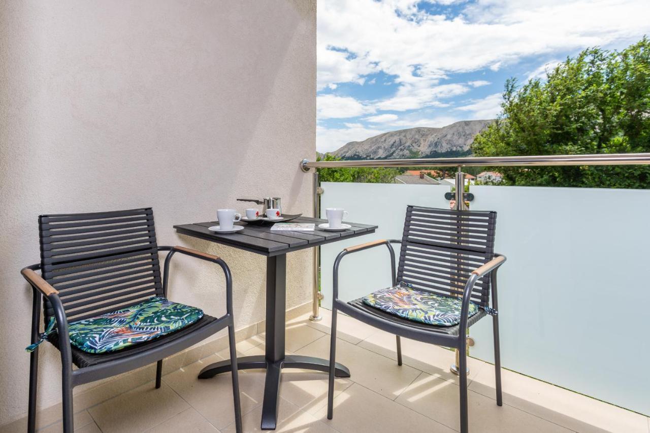 Divine Apartments Baška Exteriör bild