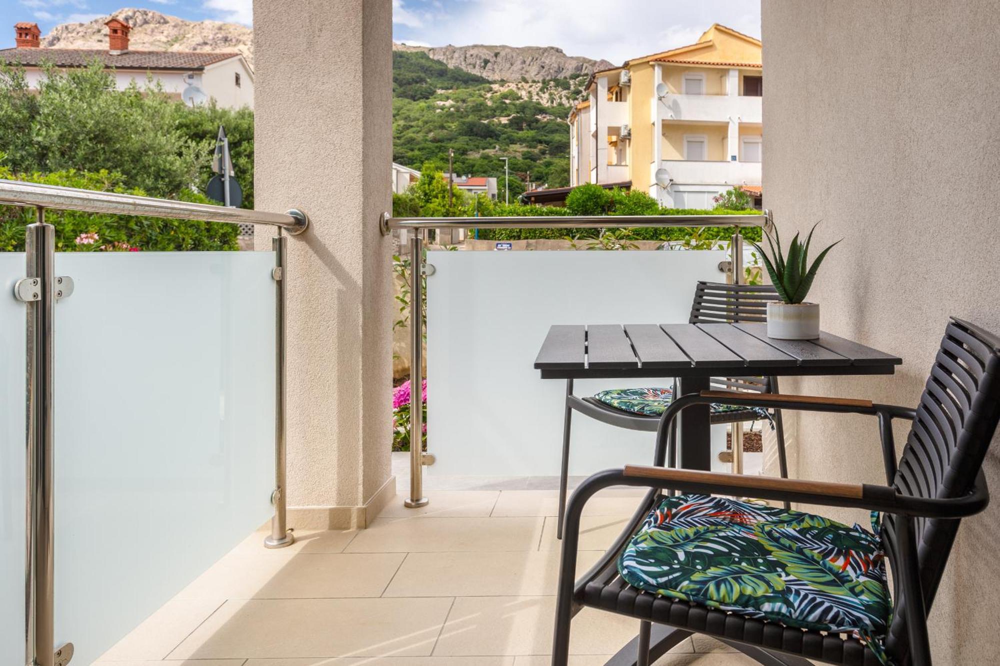 Divine Apartments Baška Exteriör bild